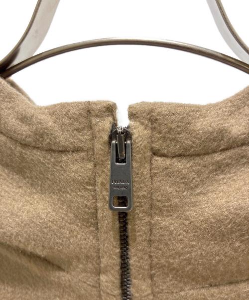 PRADA（プラダ）PRADA (プラダ) 三角プレート カシミアフーデッドジャケット ブラウン サイズ:40の古着・服飾アイテム