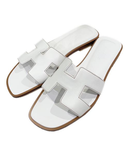HERMES（エルメス）HERMES (エルメス) オランサンダル ホワイト サイズ:37の古着・服飾アイテム