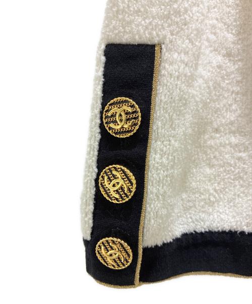 CHANEL（シャネル）CHANEL (シャネル) ココボタンパイルワンピース ホワイト サイズ:40の古着・服飾アイテム