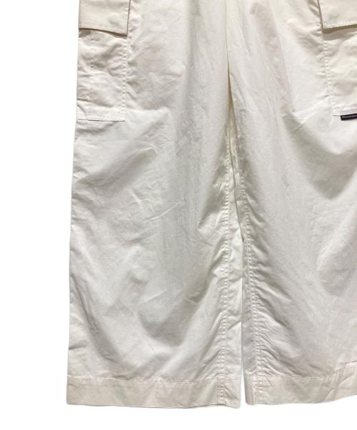 ALEXANDER WANG（アレキサンダー・ワン）ALEXANDER WANG (アレキサンダーワン) ワイドカーゴパンツ ホワイトの古着・服飾アイテム