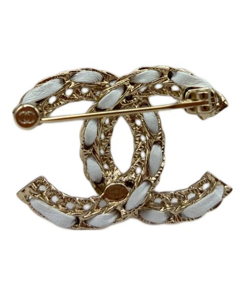 CHANEL（シャネル）CHANEL (シャネル) チェーンココマーク ブローチ ホワイト サイズ:-の古着・服飾アイテム