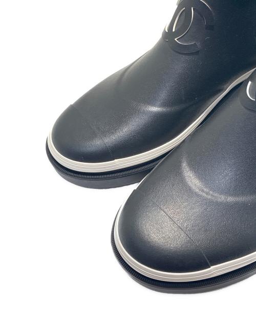 CHANEL（シャネル）CHANEL (シャネル) CCロゴ ラバーレインブーツ　G45076 ブラック サイズ:39 未使用品の古着・服飾アイテム