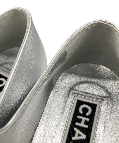 CHANEL（シャネル）CHANEL (シャネル) フラットパンプス ブラック×シルバー サイズ:38 1/2Cの古着・服飾アイテム