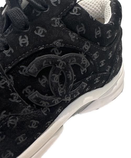 CHANEL（シャネル）CHANEL (シャネル) ココマーク総柄スニーカー G39230 ブラック サイズ:39の古着・服飾アイテム