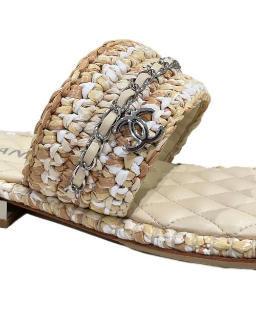 CHANEL（シャネル）CHANEL (シャネル) キルティングスライドサンダル ベージュ サイズ:38Cの古着・服飾アイテム