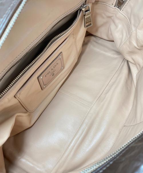 PRADA（プラダ）PRADA (プラダ) シワ加工ボストンバッグ ブラウンの古着・服飾アイテム