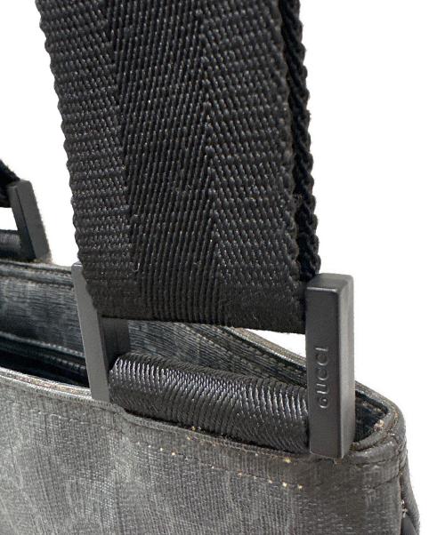 GUCCI（グッチ）GUCCI (グッチ) GGスプリーム ショルダーバッグ ブラックの古着・服飾アイテム