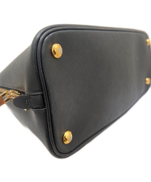 PRADA（プラダ）PRADA (プラダ) サフィアーノレザーショルダーバッグ ブラックの古着・服飾アイテム