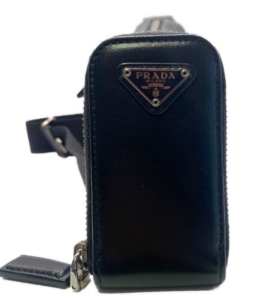 PRADA（プラダ）PRADA (プラダ) トライアングルショルダーバッグ ブラックの古着・服飾アイテム