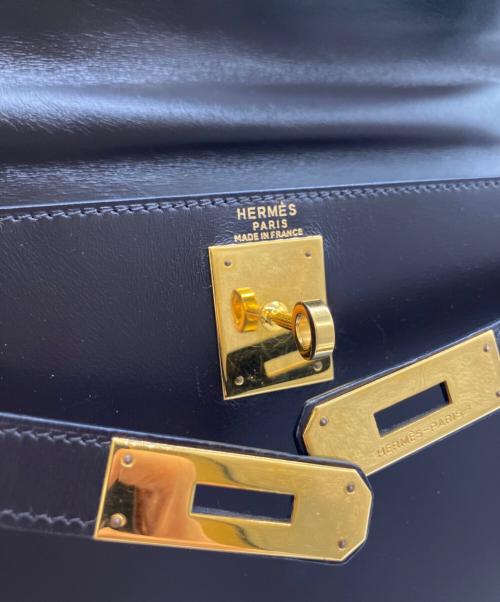HERMES（エルメス）HERMES (エルメス) ケリー28/外縫い/ボックスカーフ/ブラウン/ゴールド金具/〇T(1999年製) ブラウン サイズ:28の古着・服飾アイテム