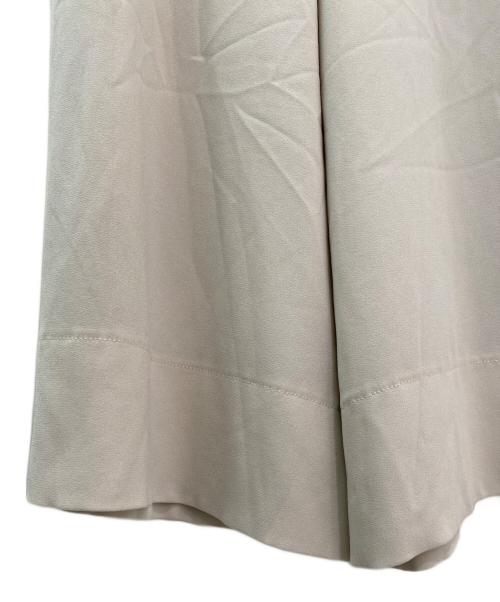 ebure（エブール）ebure (エブール) ジョーゼットフレアワイドパンツ ベージュ サイズ:38の古着・服飾アイテム