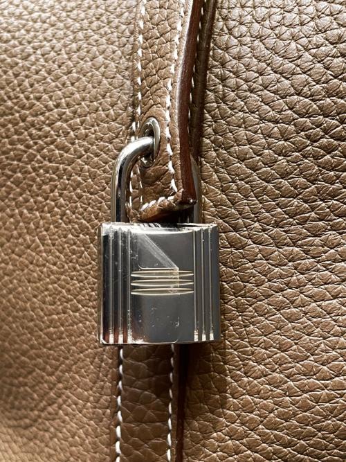 HERMES（エルメス）HERMES (エルメス) ピコタンロック MM/シルバー金具/トリヨンクレマンス/エトゥープ/Y刻印 エトゥープ×シルバー金具 サイズ:MMの古着・服飾アイテム