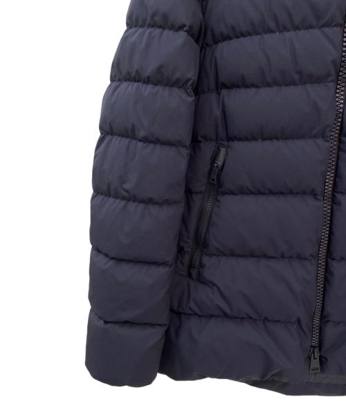 HERNO（ヘルノ）HERNO (ヘルノ) Laminarダウンジャケット ネイビー サイズ:40の古着・服飾アイテム