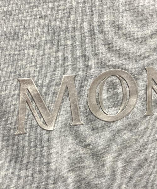 MONCLER（モンクレール）MONCLER (モンクレール) T-SHIRT GIROCOLLO/ロゴカットソー グレー サイズ:Mの古着・服飾アイテム