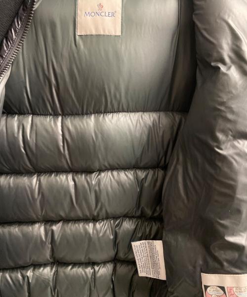 MONCLER（モンクレール）MONCLER (モンクレール) CESAR/ダウンジャケット ブラック サイズ:4の古着・服飾アイテム