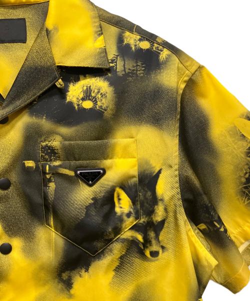 PRADA（プラダ）PRADA (プラダ) Abstract Fox Print  Bowling Shirt/トライアングルロゴ総柄シャツ イエロー×ブラック サイズ:XLの古着・服飾アイテム