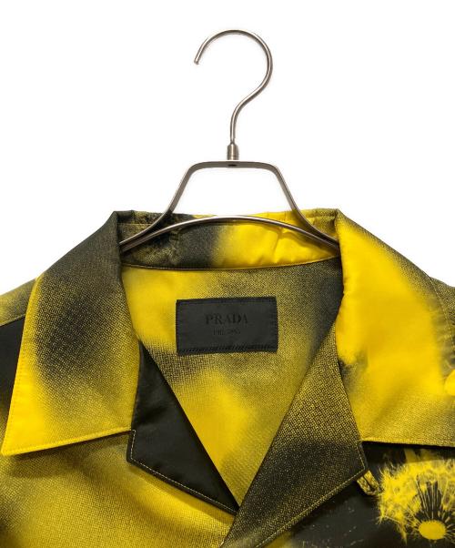 PRADA（プラダ）PRADA (プラダ) Abstract Fox Print  Bowling Shirt/トライアングルロゴ総柄シャツ イエロー×ブラック サイズ:XLの古着・服飾アイテム