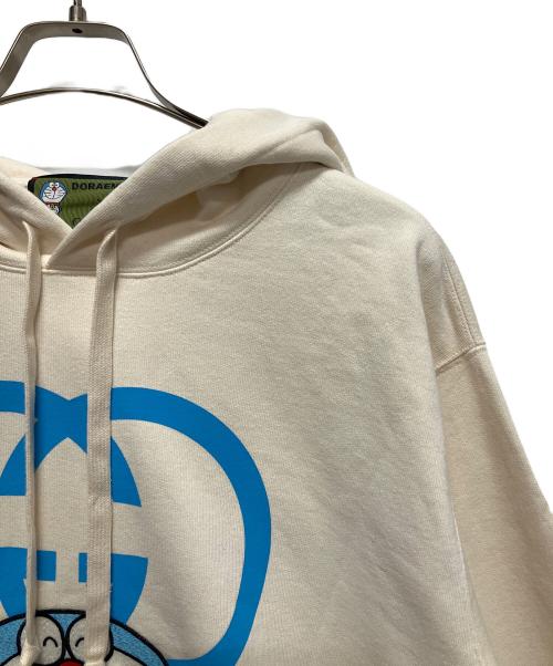 GUCCI（グッチ）GUCCI (グッチ) GUCCI×Doraemon Character Patch Pullover Hoodie/DORAEMONロゴパーカー アイボリー サイズ:Mの古着・服飾アイテム