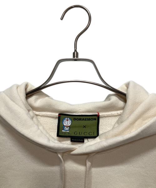 GUCCI（グッチ）GUCCI (グッチ) GUCCI×Doraemon Character Patch Pullover Hoodie/DORAEMONロゴパーカー アイボリー サイズ:Mの古着・服飾アイテム
