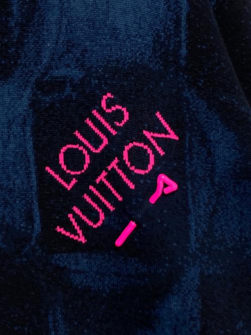 LOUIS VUITTON（ルイ ヴィトン）LOUIS VUITTON (ルイ ヴィトン) ダミエソルトジャガードスウェット ネイビー サイズ:XXLの古着・服飾アイテム