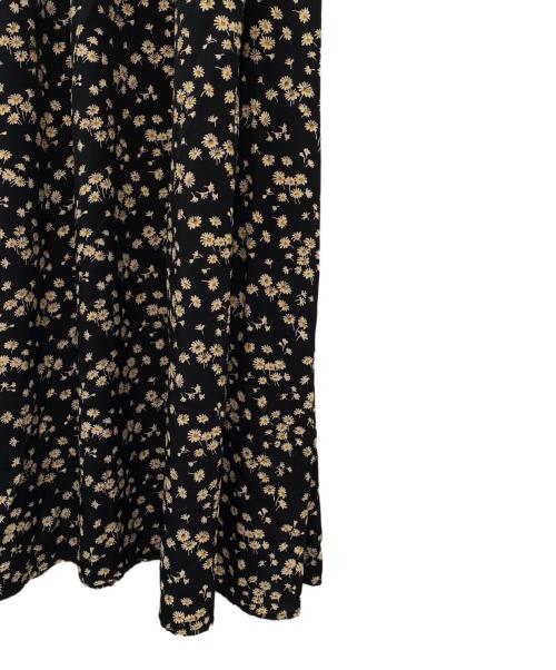 CELINE（セリーヌ）CELINE (セリーヌ) フラワープリントワンピース ブラック サイズ:36の古着・服飾アイテム