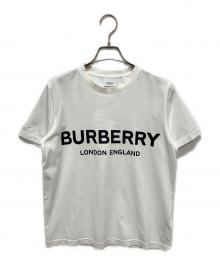 BURBERRY（バーバリー）の古着「ロゴTシャツ/クルーネックカットソー/半袖Tシャツ」｜ホワイト