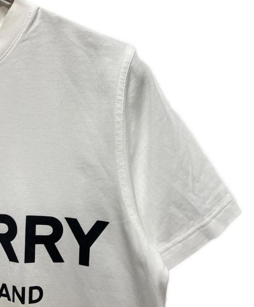 BURBERRY（バーバリー）BURBERRY (バーバリー) ロゴTシャツ/クルーネックカットソー/半袖Tシャツ ホワイト サイズ:Sの古着・服飾アイテム