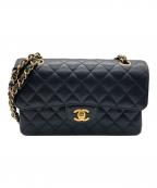 CHANELシャネル）の古着「Wフラップチェーンショルダーバッグ」｜ブラック