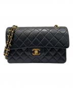 CHANELシャネル）の古着「Wフラップチェーンショルダーバッグ」｜ブラック