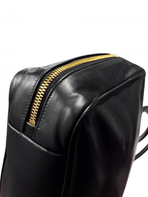 MIU MIU（ミュウミュウ）MIU MIU (ミュウミュウ) レザーボーバッグ ブラック サイズ:-の古着・服飾アイテム