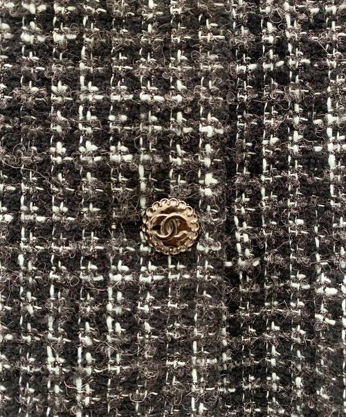 CHANEL（シャネル）CHANEL (シャネル) P73 ココボタンツイードダブルジャケット ブルー×ブラック サイズ:36の古着・服飾アイテム