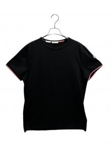 MONCLER（モンクレール）の古着「ロゴワッペンTシャツ/H10918C71600 87296/2022年製」｜ブラック