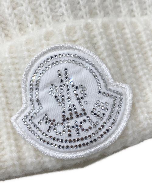 MONCLER（モンクレール）MONCLER (モンクレール) ロゴワッペンニット帽 ホワイト サイズ:UNI（55-62㎝）の古着・服飾アイテム