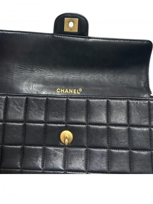 CHANEL（シャネル）CHANEL (シャネル) チェーンショルダーバッグ/チョコバー ブラック サイズ:-の古着・服飾アイテム