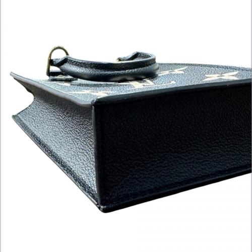 LOUIS VUITTON（ルイ ヴィトン）LOUIS VUITTON (ルイ ヴィトン) モノグラム・アンプラント/プティットサックプラ/M81416 ブラック サイズ:-の古着・服飾アイテム