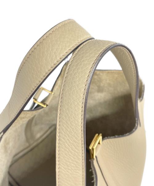 HERMES（エルメス）HERMES (エルメス) ピコタンロック PM/シルバー金具/トリヨンクレマンス/トレンチ/W刻印 トレンチ サイズ:PMの古着・服飾アイテム