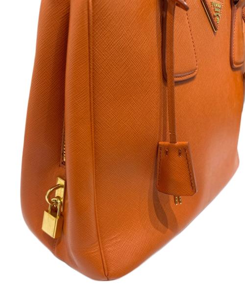 PRADA（プラダ）PRADA (プラダ) サフィアーノ ラクス パラス ハンドバ　	BN2412ッグ オレンジの古着・服飾アイテム