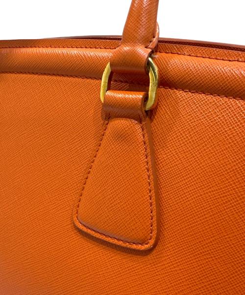PRADA（プラダ）PRADA (プラダ) サフィアーノ ラクス パラス ハンドバ　	BN2412ッグ オレンジの古着・服飾アイテム