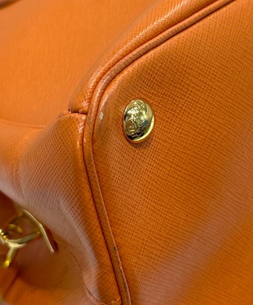 PRADA（プラダ）PRADA (プラダ) サフィアーノ ラクス パラス ハンドバ　	BN2412ッグ オレンジの古着・服飾アイテム