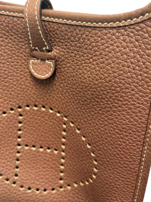 HERMES（エルメス）HERMES (エルメス) Evelyne TPM エブリン TPM/トリヨンクレマンス/ゴールド/W刻印：2022年製造/シルバー金具 ゴールド サイズ:TPMの古着・服飾アイテム