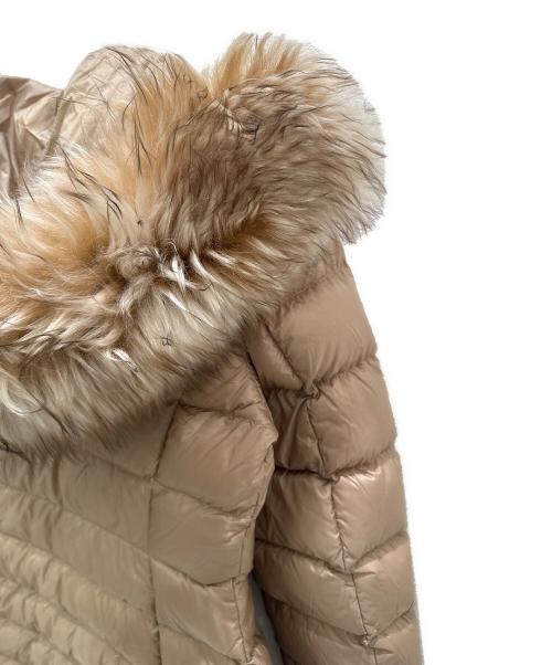 MONCLER（モンクレール）MONCLER (モンクレール) HIRMAFUR/ダウンコート ベージュ サイズ:4の古着・服飾アイテム