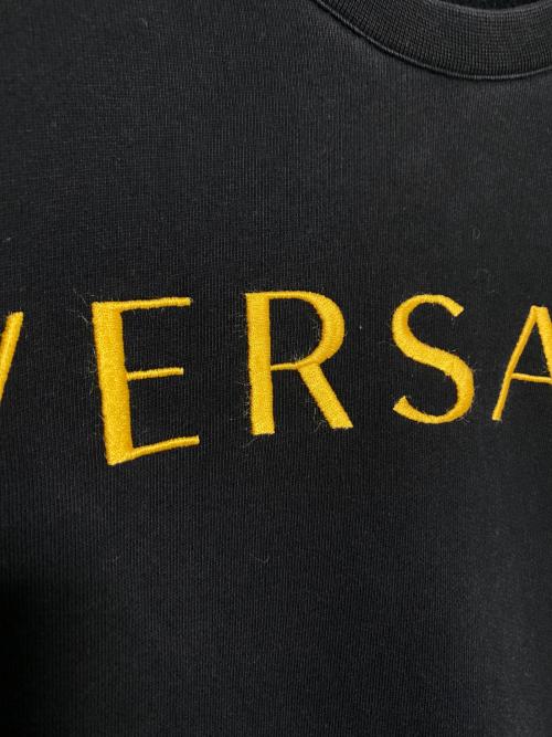 VERSACE（ヴェルサーチェ）VERSACE (ヴェルサーチェ) ロゴスウェット ブラック サイズ:Lの古着・服飾アイテム