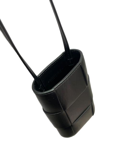 BOTTEGA VENETA（ボッテガベネタ）BOTTEGA VENETA (ボッテガベネタ) レザーフォンポーチ ブラックの古着・服飾アイテム