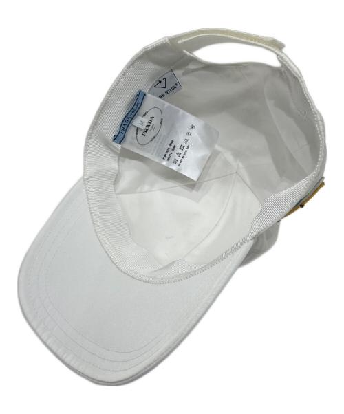 PRADA（プラダ）PRADA (プラダ) PRADA triangle logo plate cap/ロゴプレートキャップ ホワイト サイズ:Mの古着・服飾アイテム