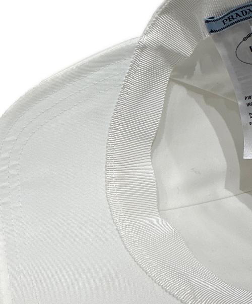PRADA（プラダ）PRADA (プラダ) PRADA triangle logo plate cap/ロゴプレートキャップ ホワイト サイズ:Mの古着・服飾アイテム