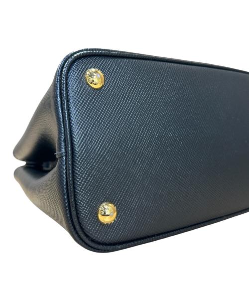 PRADA（プラダ）PRADA (プラダ) ダブル スモール サフィアーノレザー バッグ ブラック サイズ:スモールの古着・服飾アイテム