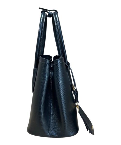 PRADA（プラダ）PRADA (プラダ) ダブル スモール サフィアーノレザー バッグ ブラック サイズ:スモールの古着・服飾アイテム