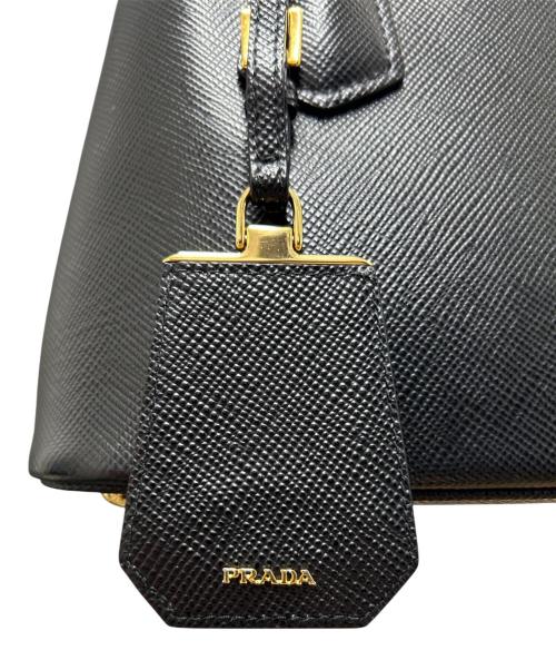 PRADA（プラダ）PRADA (プラダ) ダブル スモール サフィアーノレザー バッグ ブラック サイズ:スモールの古着・服飾アイテム