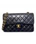 CHANEL（シャネル）の古着「マトラッセ23 Wフラップチェーンショルダーバッグ」｜ブラック