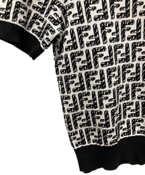FENDI（フェンディ）FENDI (フェンディ) ズッカ半袖ニット　FZX550 AD5R ブラック×ホワイト サイズ:40の古着・服飾アイテム
